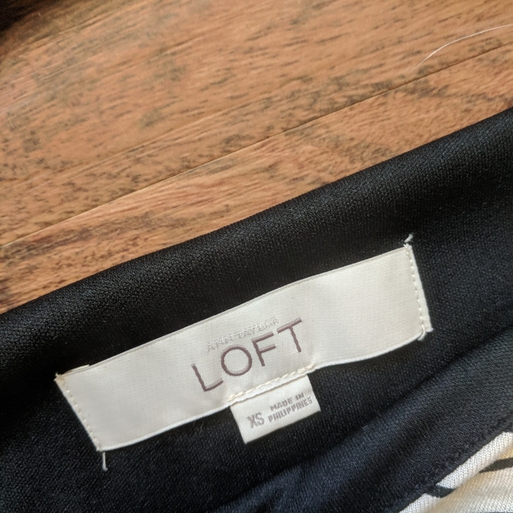 LOFT Ruched Sheet Dress - Picture 6 of 6